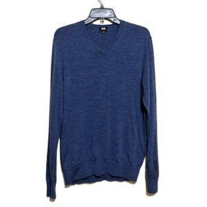 Uniqlo Mens M Blue Pure New Wool V Neck Sweater Woolmark Fine Knit Pullover
